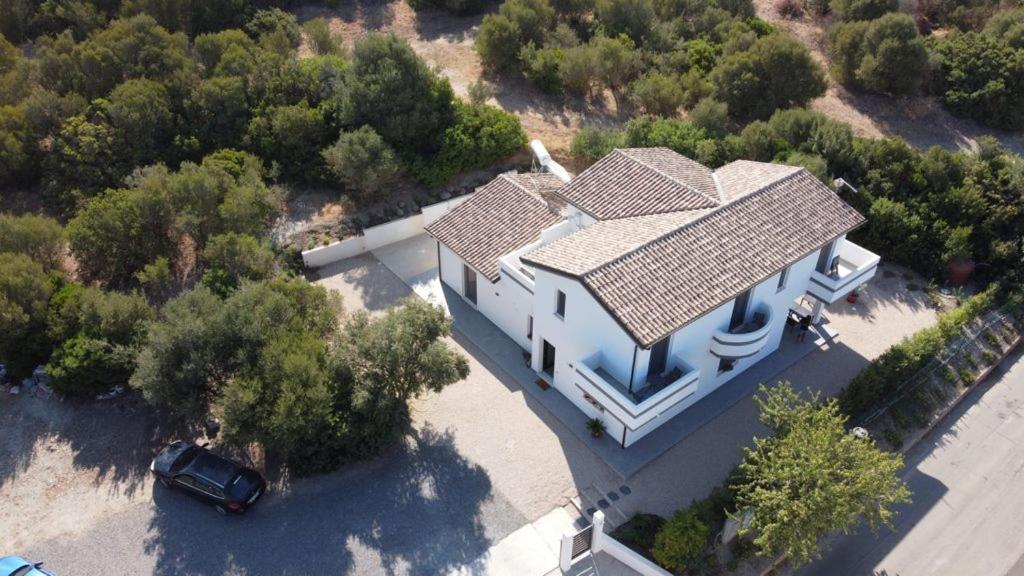 B&B Juniperus SantʼAnna Arresi Eksteriør bilde